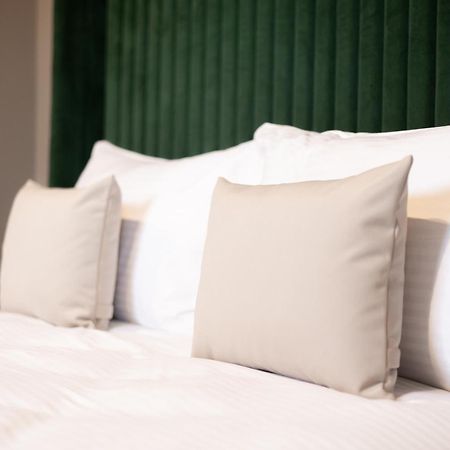 R.Hotel Csernyivci Kültér fotó