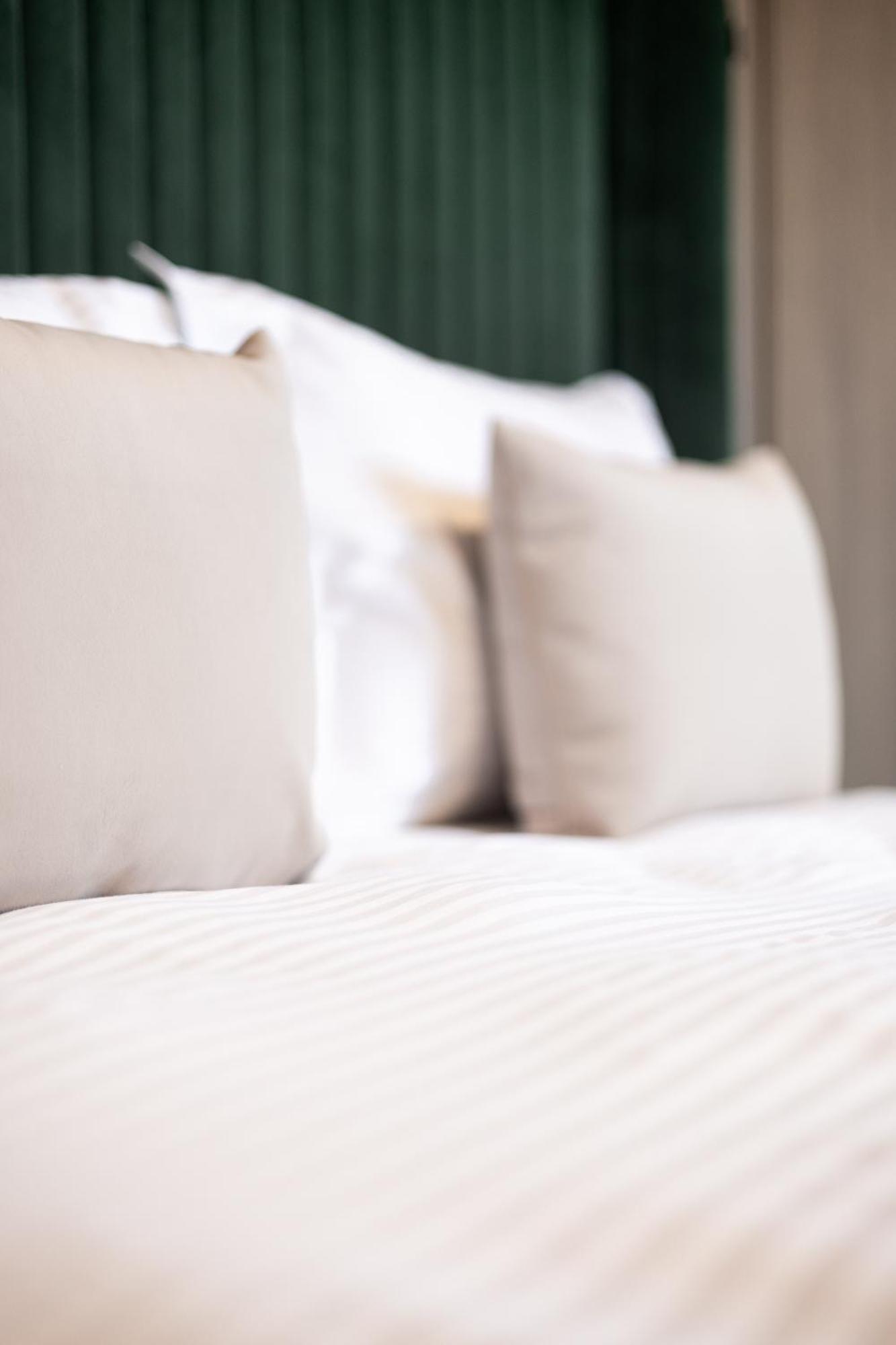 R.Hotel Csernyivci Kültér fotó