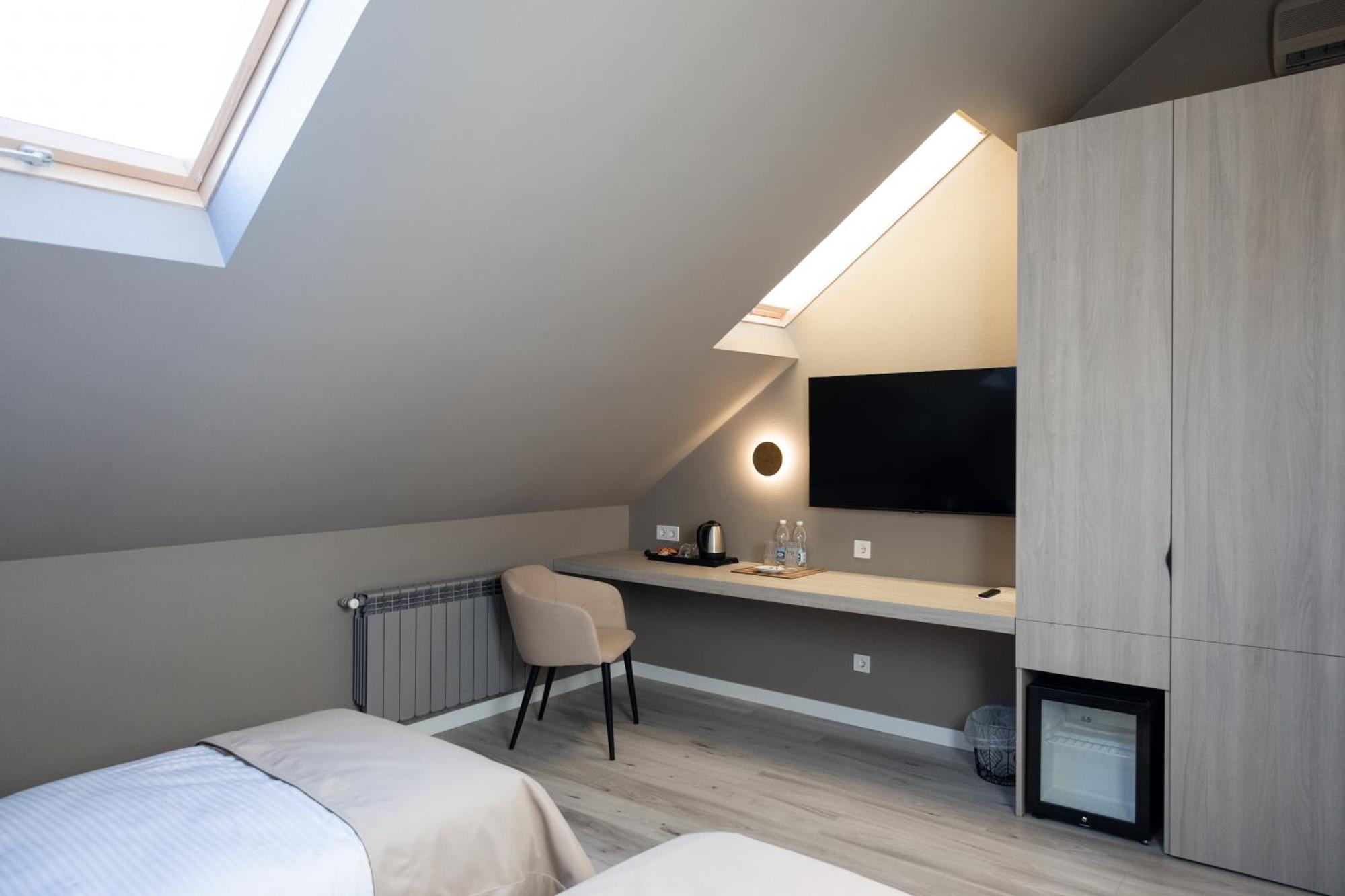 R.Hotel Csernyivci Kültér fotó