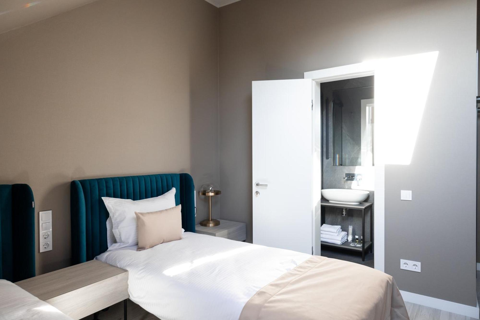 R.Hotel Csernyivci Kültér fotó