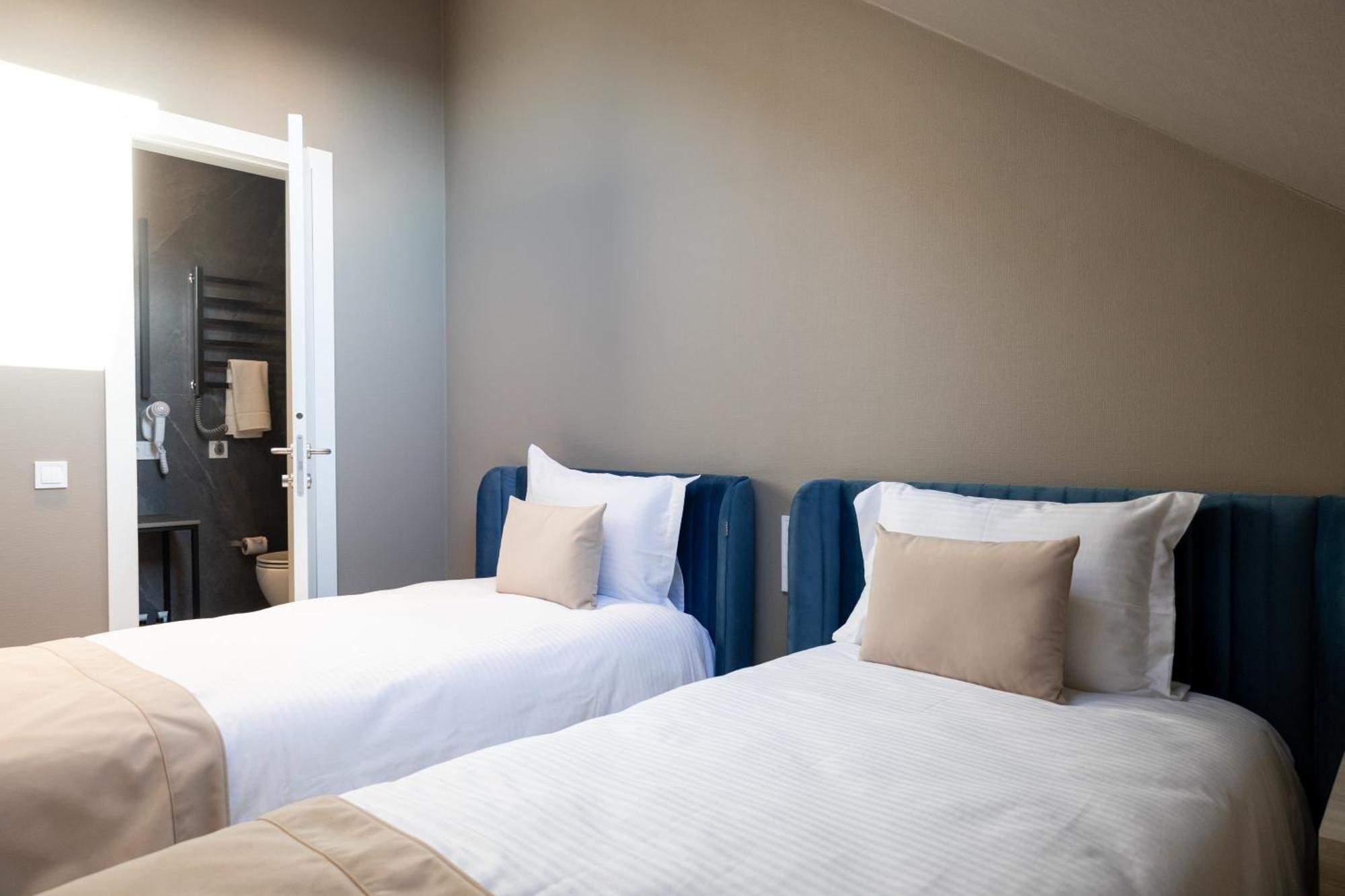 R.Hotel Csernyivci Kültér fotó